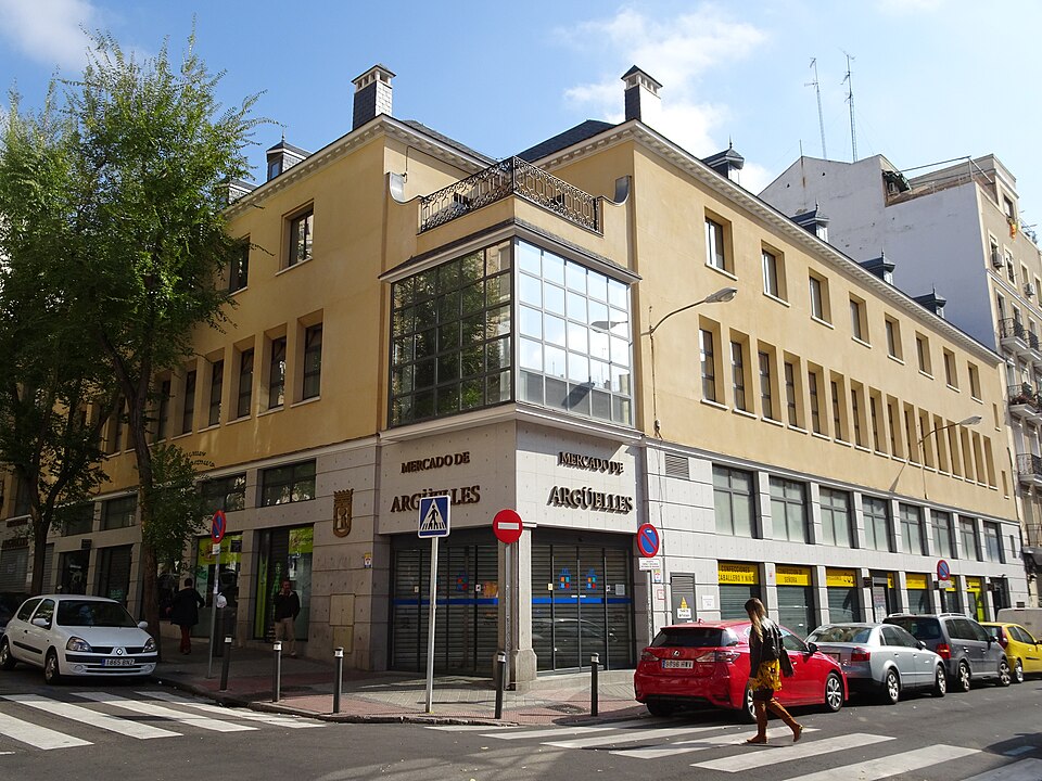 mercado de arguelles