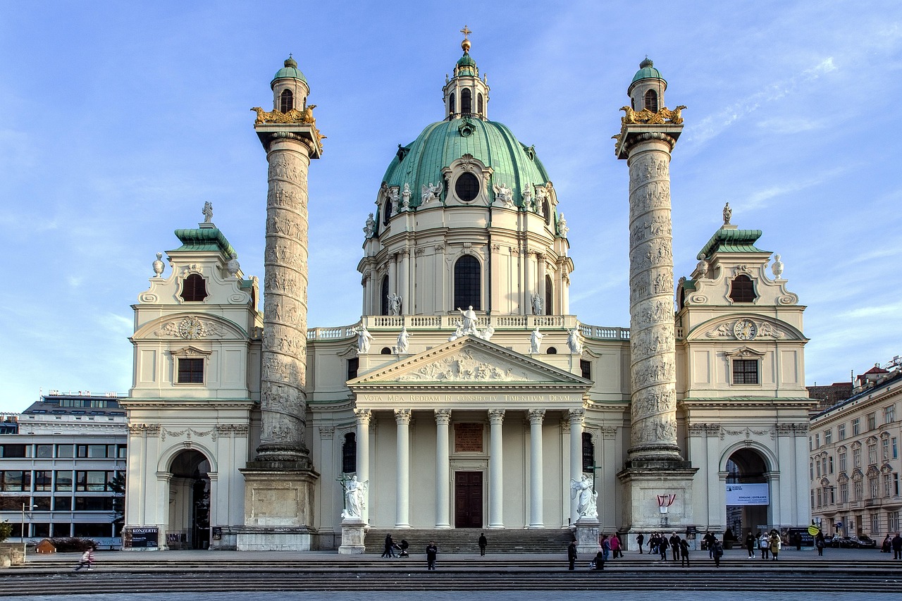 vienna chiesa di san carlo downtown